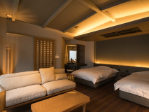 【三体川】のリビング兼寝室