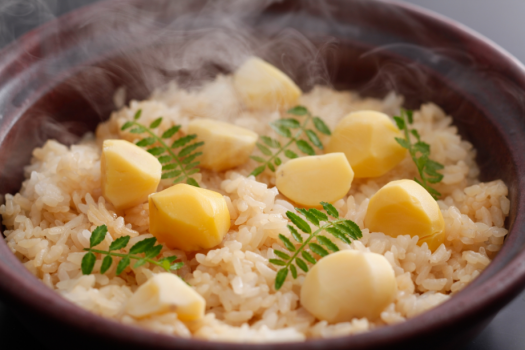 秋の味覚の旨みと御飯の甘味が絶妙の栗御飯