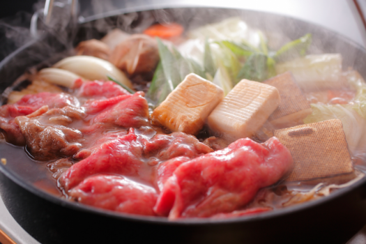 【淡路牛と松茸のすき焼き】 食欲の秋にふさわしい王者の組み合わせ