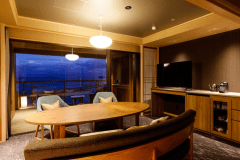 ヴィラ楽園 朝陽の庭 Type N （リビングダイニング）