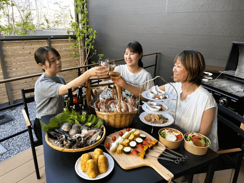 【テラスで手ぶらBBQプラン】天然芝&times;海絶景で愉しむプライベートスティ＆オールインクルーシブ！