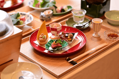 夕食「磯懐石」一例