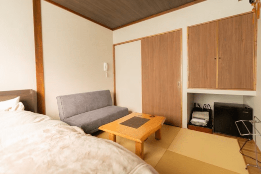 【201】Modern Japanese style room