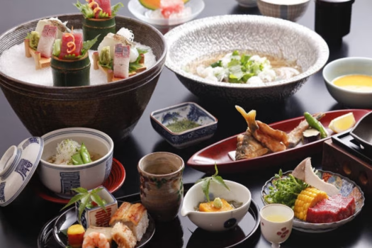 旬の食材をベースにした会席料理フルコース 旬の食材をベースにした会席料理フルコース