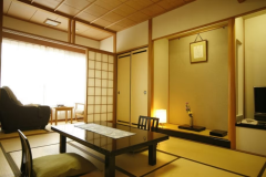 标准和式房间◆配备按摩椅◆3950平方米