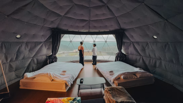【小学生以下 宿泊無料キャンペーン！】星空の下、家族の時間が輝き出す！夏休みファミリーグランピング宿泊体験プラン7/21-8/31《スタンダードBBQ・温泉入浴券付き》