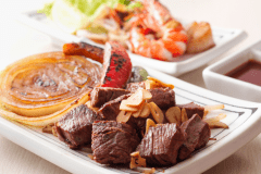 地元の名店・ぐりるエイトの鉄板焼ディナー<料理イメージ>