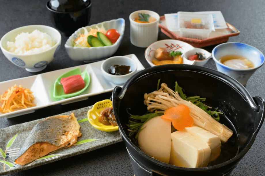 当館自慢の朝ごはんを、たっぷりとお召し上がりください。