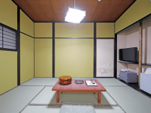 【本館2F】和室１０畳【禁煙】エレベータがない為、２階までは階段になります。