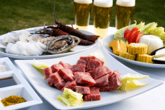 波の音と潮風を間近に感じながら愉しむバーベキュー＜イメージ＞