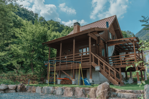 【ワンちゃん連れ専用】わんちゃんアメニティの無料貸し出しあり♪～大切な愛犬と一緒に過ごす贅沢貸切コテージ～