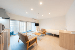 トリプルルーム《キッチン付き／2間／禁煙》