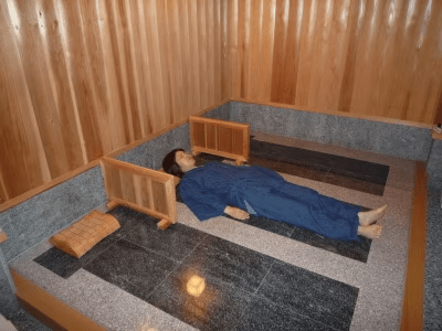 高原館・岩盤浴