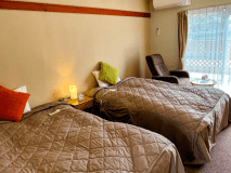 高原館・ツインデラックスのベット