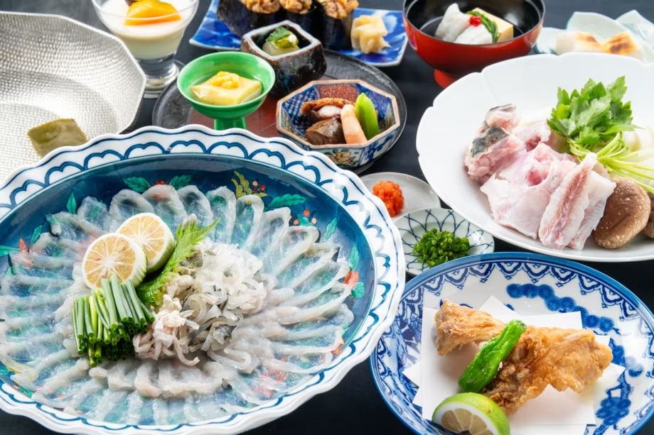 【夕食一例】豊後灘で育つ身の引き締まった「ふぐ」 【夕食一例】豊後灘で育つ身の引き締まった「ふぐ」