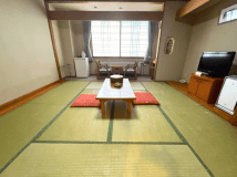 ◆【客室】和室8畳＋板の間2畳