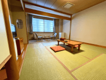 ◆【客室】和室8畳＋板の間3畳