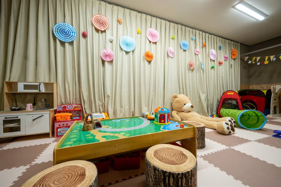 【キッズスペース】「おままごと」「ぬいぐるみ」など小さなお子様も大満足