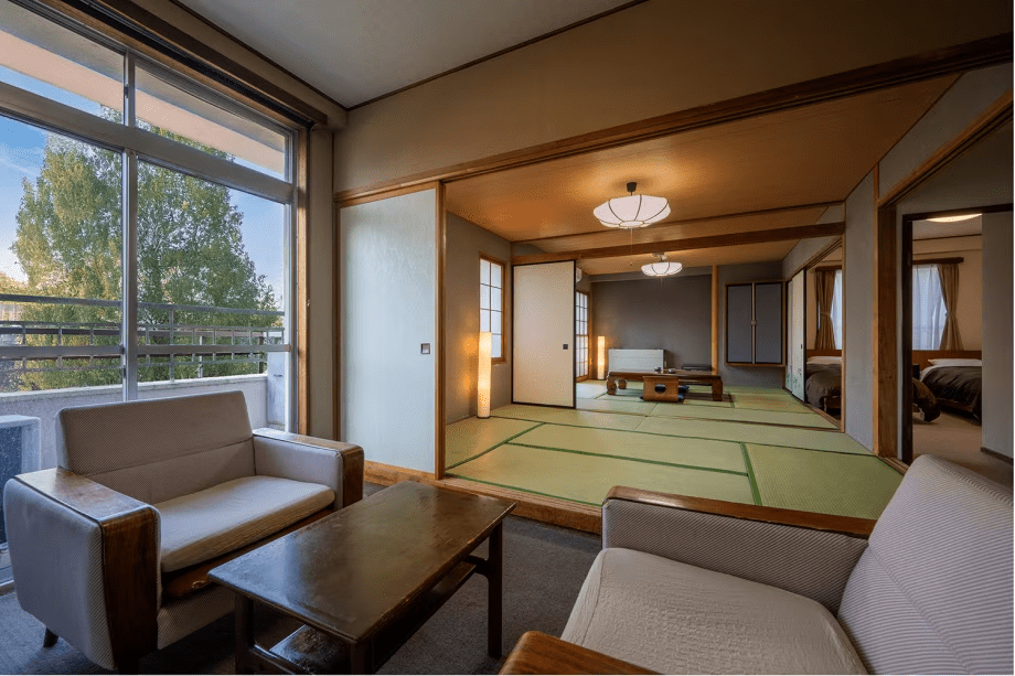 【特別室】３世帯でものびのび！圧倒的な広さと川を望むお部屋