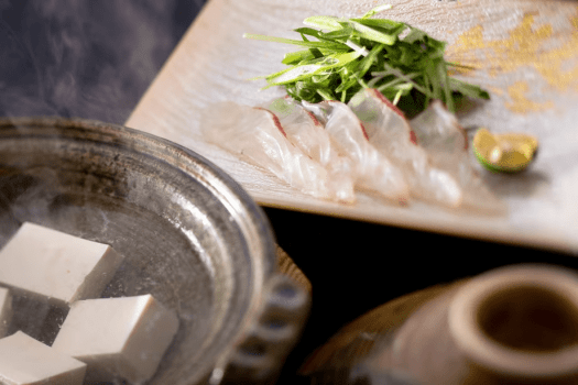 【ダイニング「清水茶寮」】京とうふ旬魚鍋懐石（明石の天然鯛のしゃぶしゃぶ／春・秋 イメージ）