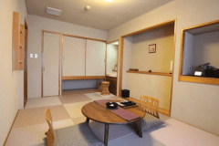 エコノミー客室8畳