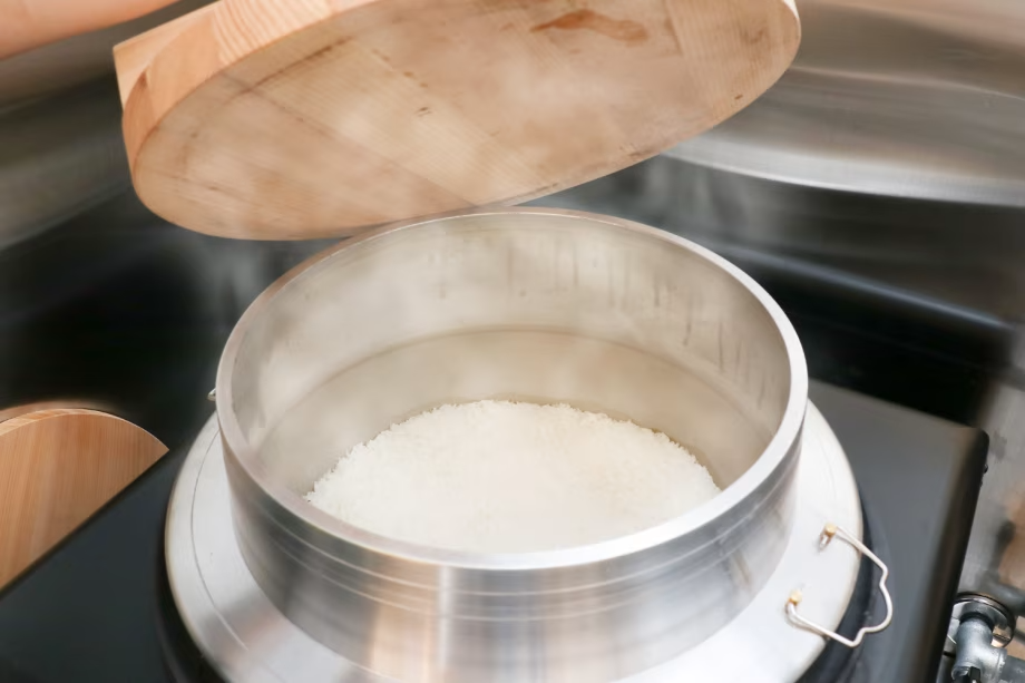 【朝食付】【Standard】門真市駅徒歩１分！大浴場・サウナと羽釜ご飯の朝食でととのいの滞在