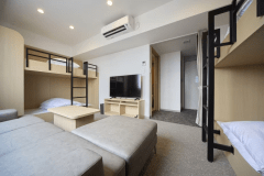 ◇禁煙◇フォーベッドルーム【最上階】｜26.9㎡｜2段ベッド2台