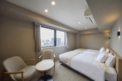 ◇禁煙◇スーペリアツインルーム【最上階】｜落ち着いた空間と快適な寝具で贅沢なひとときを