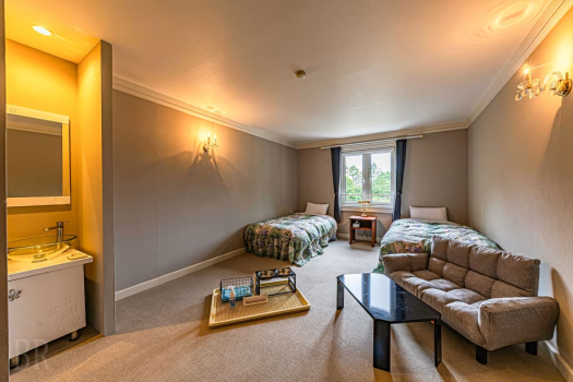 北杜の森で過ごす、愛犬との癒しのステイ～じゅわっと肉汁が広がる手作りハンバーグを堪能～【1泊2食付きプラン】