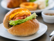 [One night stay with breakfast] Delicious Awaji Island burger! Start your elegant time with a special breakfast made with local ingredients