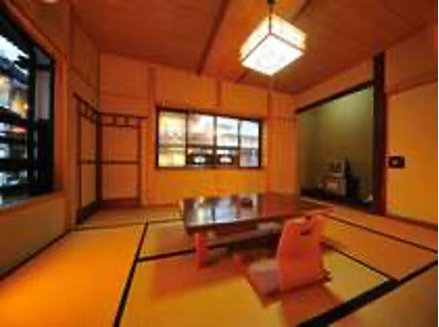 【川側客室10畳】銀山の街並みを一望