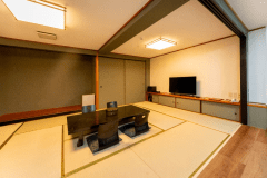 和洋室12.5畳《半露天風呂付》