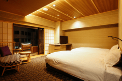 【コンフォートフロア 三休】テラス付コーナーツイン