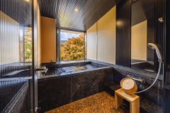 【洋室ジュニアスイート】［半露天風呂］