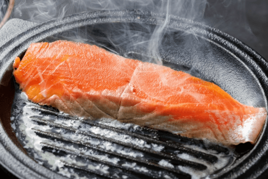 【期間限定】愛犬と味わう・グルメ旅キャンペーン「旬をまるごと堪能する料理長こだわりプラン」■おひとり25,800円～■ワンちゃん用夕食プレゼント＆嬉しいドリンクサービス付き【1泊2食付き】