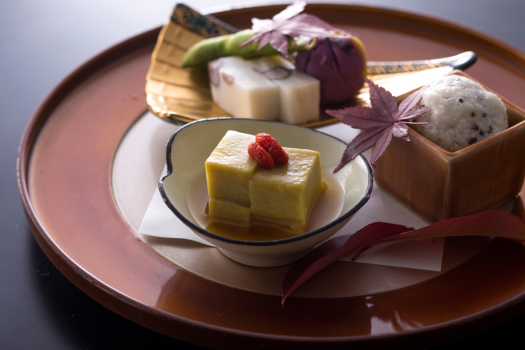 四季折々で楽しめる趣向を凝らした前菜料理(イメージ)