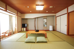 【有馬 瑞宝園】客室｜和室　ユニバーサル