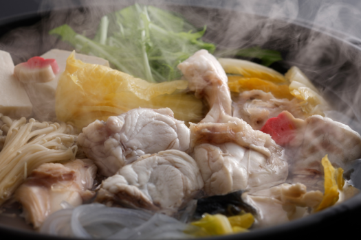 ふぐならではの独特の旨みをストレートにご堪能頂ける「てっちり鍋」≪料理イメージ≫