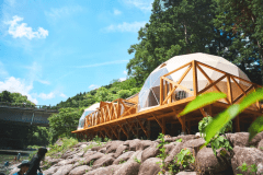 【Nutsエリア：M棟】宿泊グランピング＜川側_5mドームテント＞