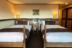 【クラッシックツイン】本館／32平米◆ダブルベッド２台◆禁喫煙