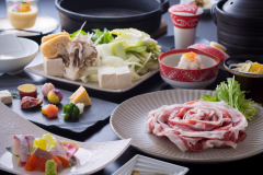 香しい芳醇な味噌の香り広がる里山ぼたん鍋コース（イメージ）