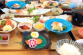 【レストランプラン】＜1泊2食付き＞彩りあざやかなこだわりの波音テラス御膳を満喫♪