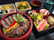 ＜7〜8名様＞【部屋食】＜夕食付き＞淡路牛の特撰二種盛り丼と、職人仕込みの淡路牛ローストビーフ彩り膳プラン