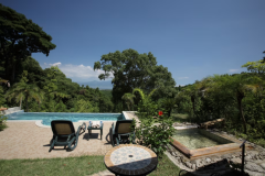 離れ/プール(一例・眺望は季節により変わります)