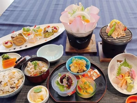 基本会席(一例) ※季節ごとに内容が変わります。 基本会席(一例) ※季節ごとに内容が変わります。