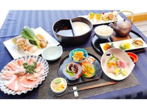 ミニ会席(一例) ※季節ごとに内容が変わります。 ミニ会席(一例) ※季節ごとに内容が変わります。