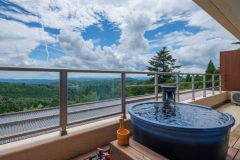 3階73㎡ 陶器露天風呂付き 和洋室 露天風呂 3階73㎡ 陶器露天風呂付き 和洋室 露天風呂