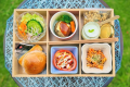 【洋朝食プレート】やわらかな陽の光に包まれて。テラスで味わう朝食は、何気ない日常を少し特別に。