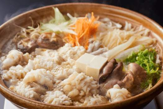 淡路鱧が持つ奥深い旨味と上品な味わいを堪能できる島の郷土料理「淡路鱧と淡路玉ねぎのすき鍋」(料理一例/イメージ)