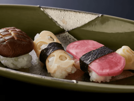 島の豊かな食材を使って料理長が腕を振るった料理の数々を堪能(料理イメージ)